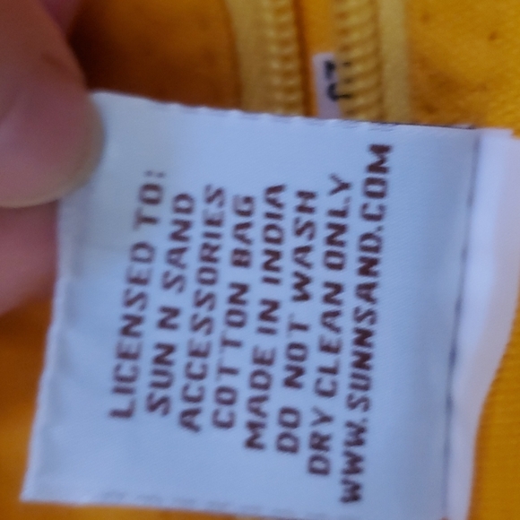 Beautiful, Colorful Farida Zaman for Sun and Sand Accesories Handbag- Host Pick - Picture 10 of 10